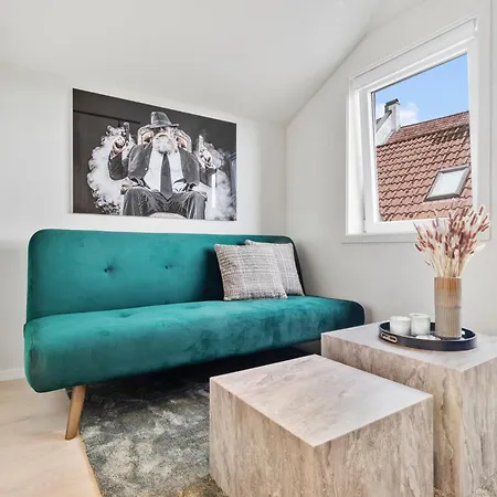 Apartment Luxury In Charming Area *
